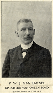 104955 Portret van P.W.J. van Hassel, geboren 1865, lid van de gemeenteraad van Utrecht (1897-1918), oprichter van de ...